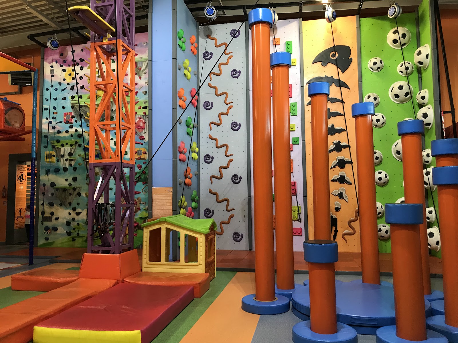 Photo of Kinder Park Centrum Rozrywki Rodzinnej Sala Zabaw Toruń