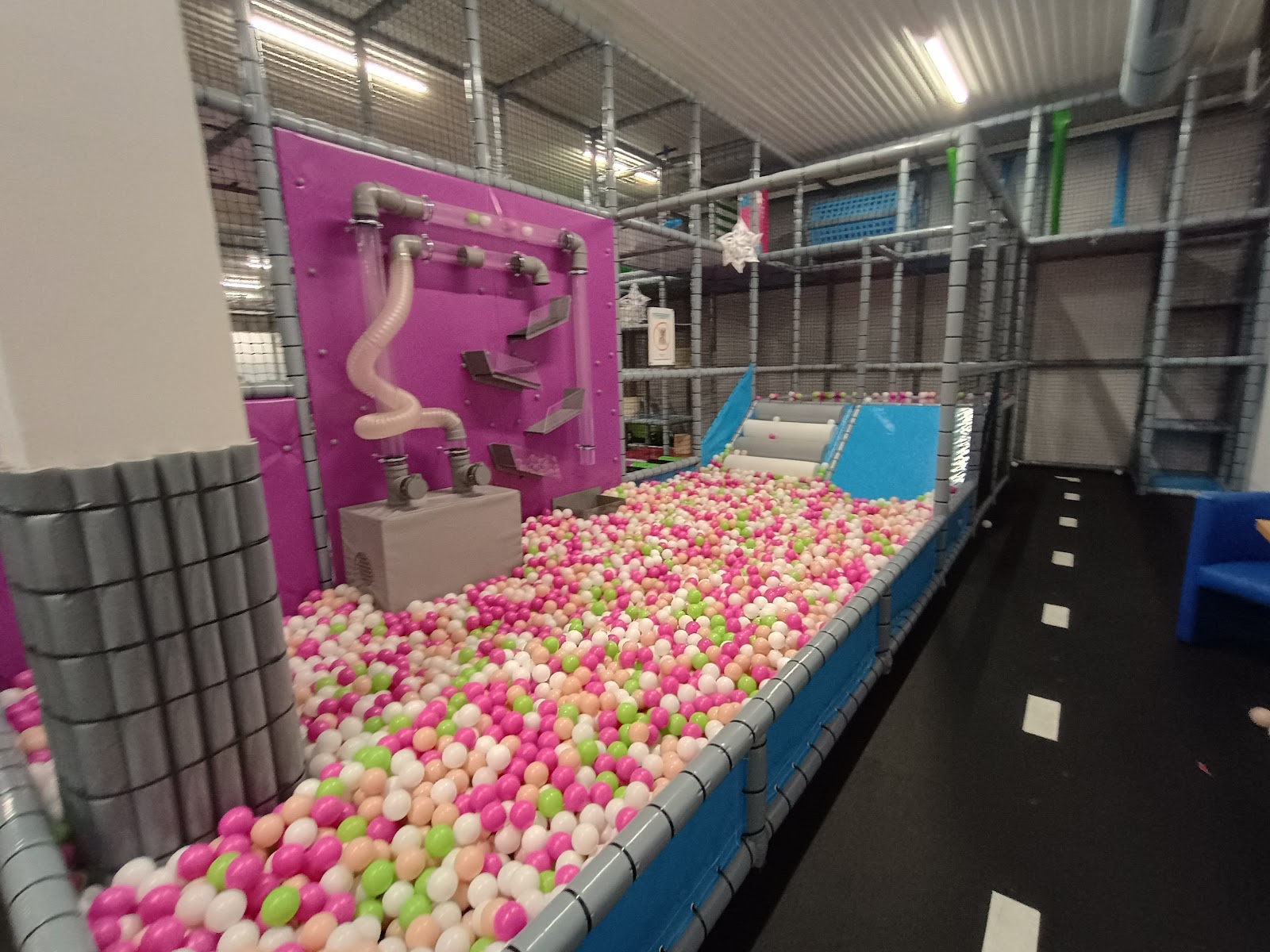 Baza Rozrabiaków - Sala Zabaw